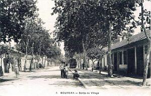 458- Bourkika - Sortie de village